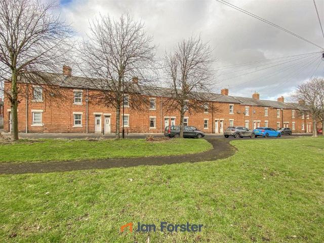 Lambert Square, Newcastle Upon Tyne 3 bed terraced house to rent £1,000 pcm £231 pw