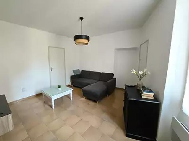 Lambesc 13410 Location appartement 3 pièces t3 cave