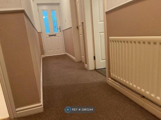 Lambeth Court, Fulwood, Preston PR2, 2 bed flat to rent, £900 pcm | PrimeLocation