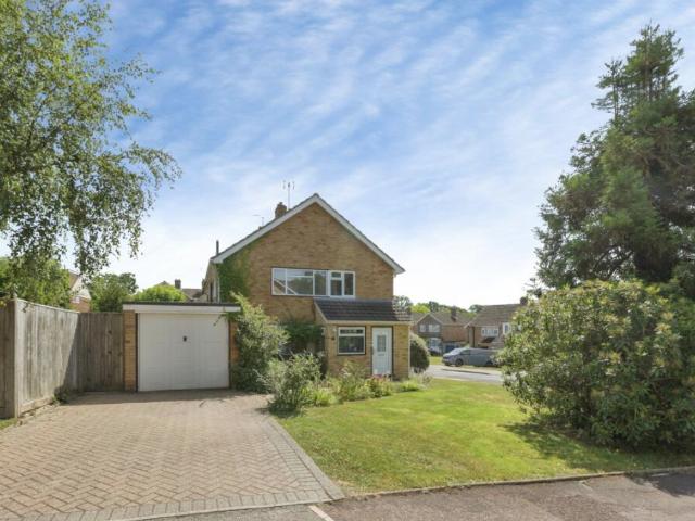 Lambourn Way, Tunbridge Wells TN2, 3 bed semi detached house to rent, £2,250 pcm | PrimeLocation