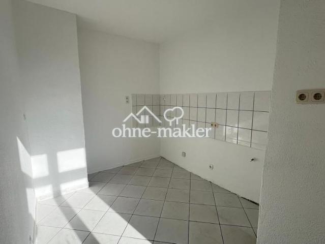 Lamboy: 5 Zimmer in ruhigem Hinterhaus