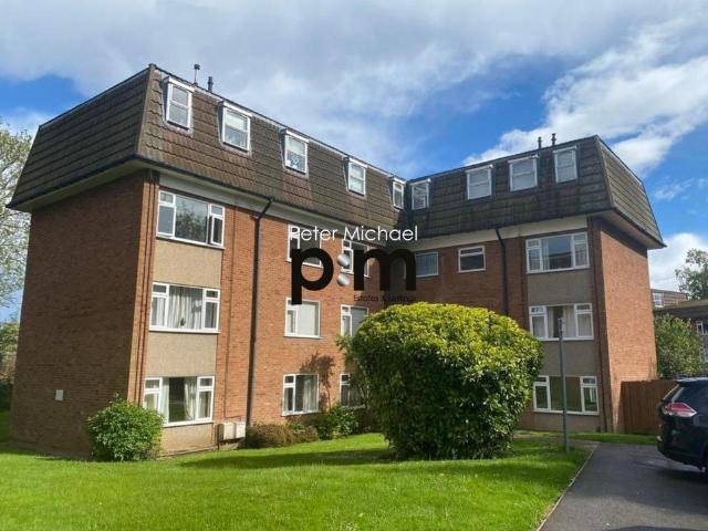 Lambs Close, Cuffley 2 bed flat to rent £1,625 pcm £375 pw