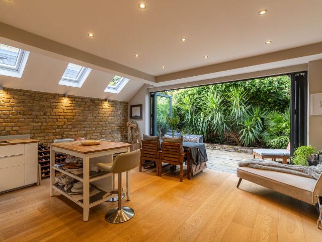 Lambrook Terrace, Hammersmith And Fulham, Fulham, London SW6, 1 bed flat to rent, £3,750 pcm | PrimeLocation