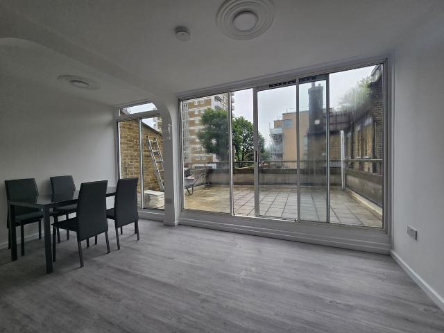 Lambrook House, Consort Road SE15, 4 bed flat to rent, £4,117 pcm | PrimeLocation