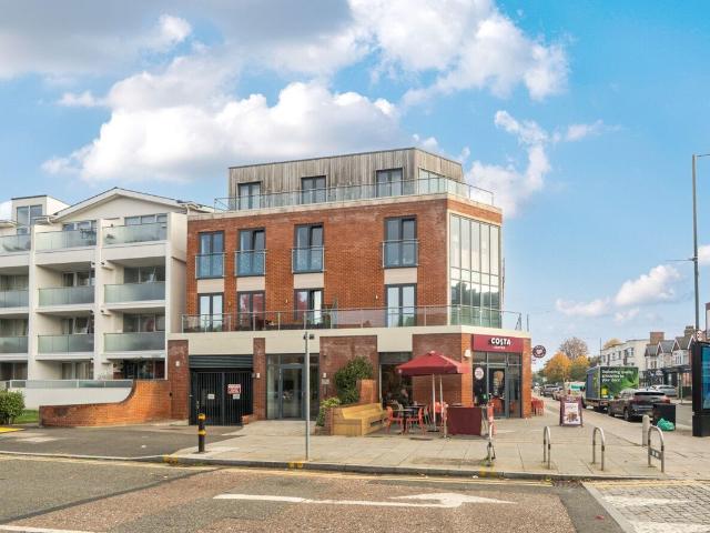 Lambton Road, London SW20, 2 bed flat to rent, £2,750 pcm | PrimeLocation