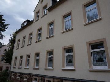 Laminat Bad mit Wanne+Fenster frei ab 1.5.26