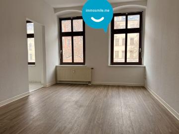 Laminat • 3 Raum • Aufzug • Bad mit Wanne • Schloß Chemnitz • zentrumsnah • neuer Balkon! ID: 2546