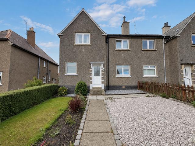 Lamond Drive, St Andrews KY16, 2 bed flat to rent, £1,700 pcm | PrimeLocation