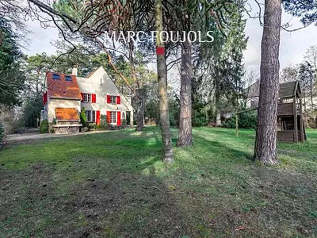 Lamorlaye 60260 Achat / Vente maison 7 pièces t7 piscine