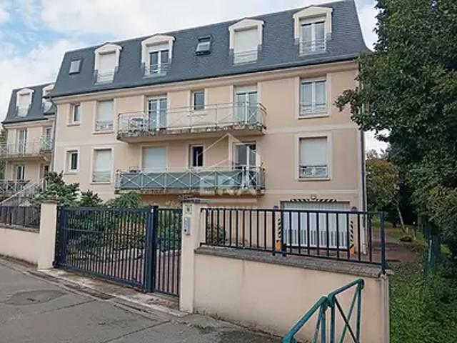 Lamorlaye 60260 Location appartement 2 pièces t2 au dernier étage
