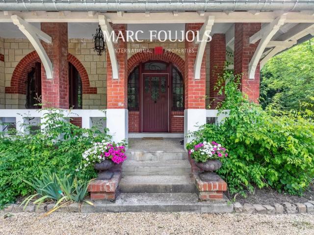 Lamorlaye Propriété ancienne Anglo Normande 237m² Lamorlaye