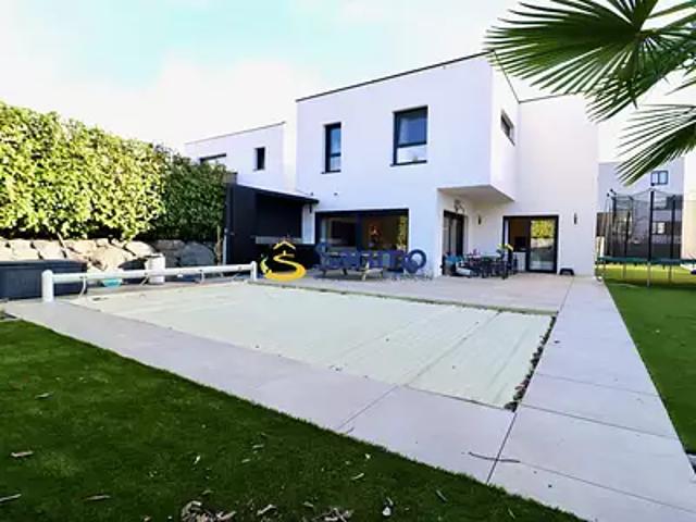Lampertheim 67450 Achat / Vente maison 7 pièces t7 piscine parking