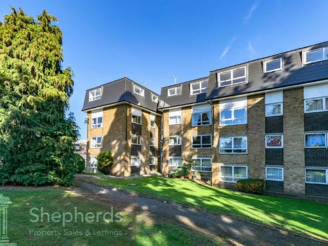 Lampits, Hoddesdon EN11 1 bed flat to rent £1,150 pcm £265 pw