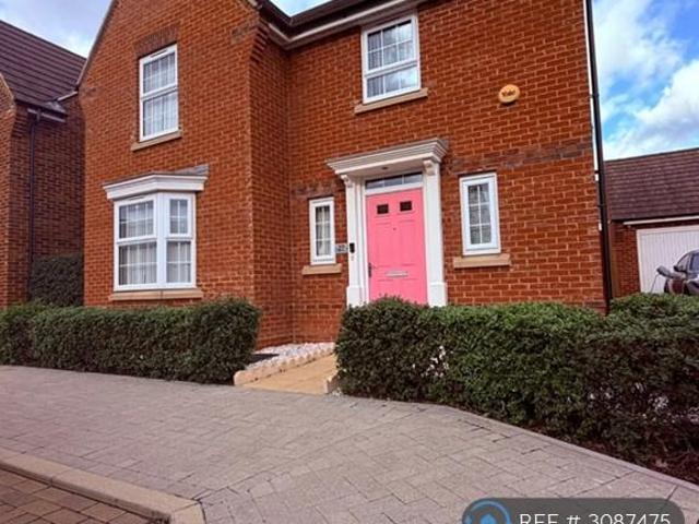 Lamport Crescent, Milton Keynes, MK10 4 bed detached house to rent £2,550 pcm £588 pw