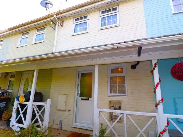 Lamplighters Close, Dartford DA1, 2 bed terraced house to rent, £1,350 pcm | PrimeLocation