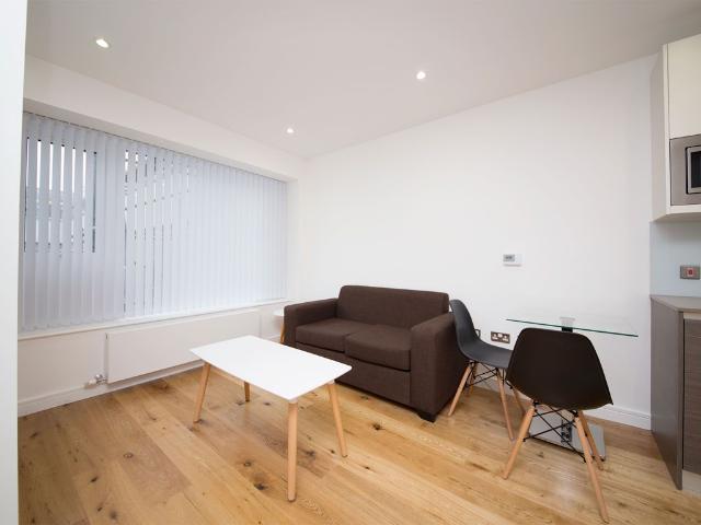 Lampton Road, Hounslow TW3, Studio to rent, £1,450 pcm | PrimeLocation
