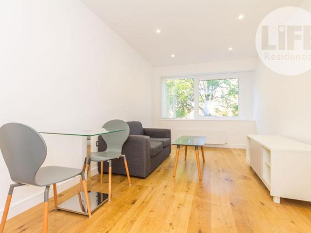 Lampton Road, Hounslow TW3 1 bed flat to rent £1,650 pcm £381 pw