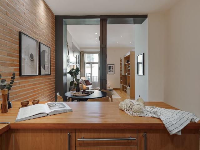 Lampus 1 bedroom in Huertas Cortes, Madrid Amsterdam Apartments for Rent