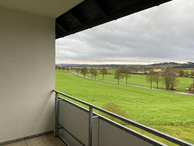 Lamspringe 2 ZKB mit Loggia und Aufzug!