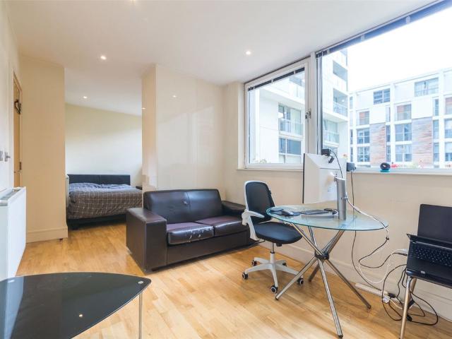 Lanterns Way, Canary Wharf E14, Studio to rent, £1,850 pcm | PrimeLocation