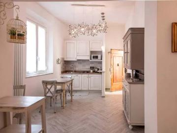 Lanza Apartment