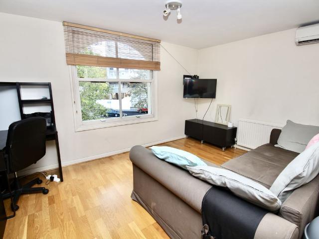 Lanark Road, Maida Vale W9, 2 bed flat to rent, £2,400 pcm | PrimeLocation