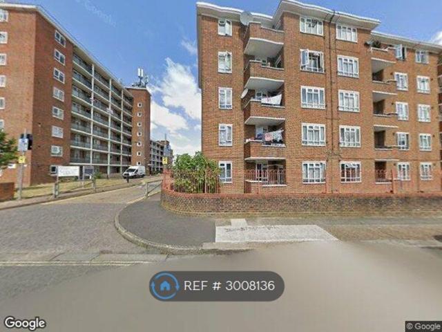 Lancaster Court, London SW6, 3 bed flat to rent, £3,000 pcm | PrimeLocation