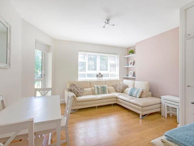 Lancaster House, Horne Way SW15, 2 bed flat to rent, £2,150 pcm | PrimeLocation