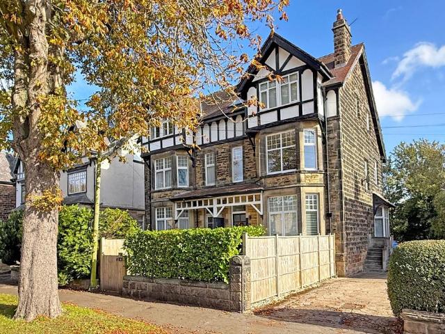 Lancaster Park Road, Harrogate, HG2 2 bed flat to rent £1,395 pcm £322 pw
