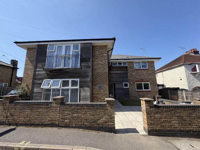 Lancaster Road, Uxbridge UB8, 1 bed property to rent, £1,400 pcm | PrimeLocation
