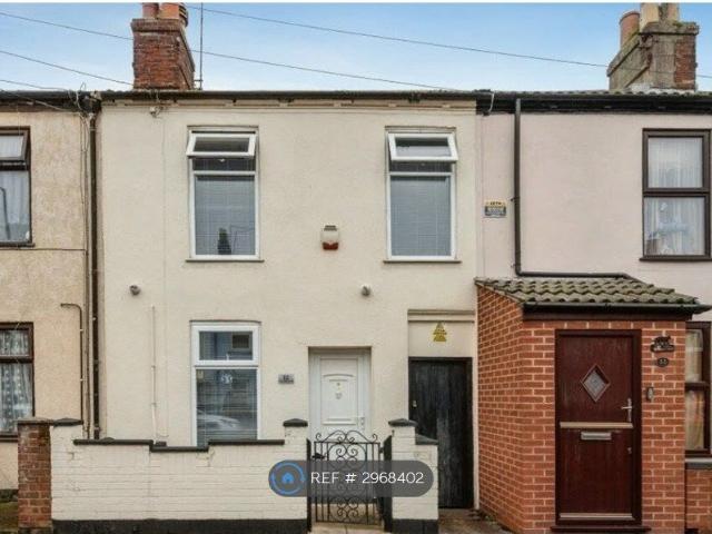 Lancaster Road, Great Yarmouth NR30, 2 bed terraced house to rent, £875 pcm | PrimeLocation