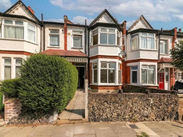 Lancaster Road, London NW10 4 bed terraced house to rent £3,800 pcm £877 pw
