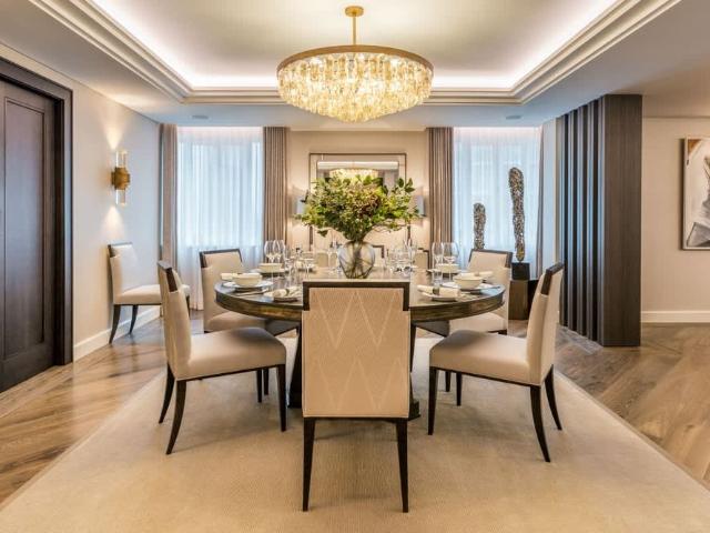 Lancelot Place, Knightsbridge, SW7