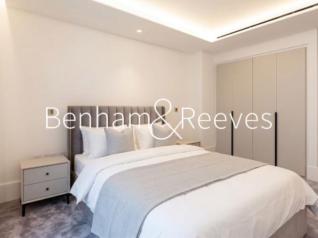 Lancer Square, Kensington W8, 1 bed flat to rent, £7,800 pcm | PrimeLocation