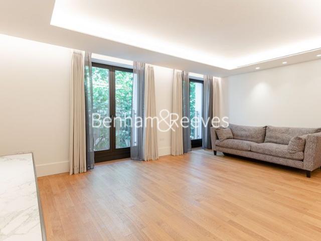 Lancer Square, Kensington W8, 1 bed flat to rent, £7,800 pcm | PrimeLocation