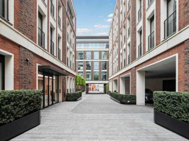 Lancer Square, London, W8 4AX, United Kingdom | 1 bed apartment for rent #139402237 | Rentberry