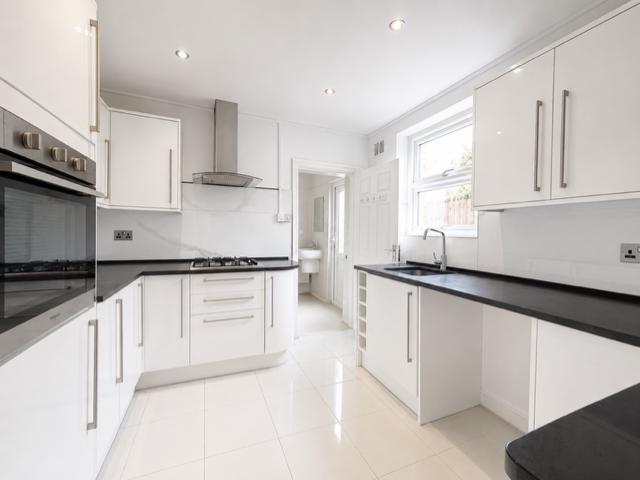Lancing Road, Croydon, CR0 3 bed house to rent £2,300 pcm £531 pw