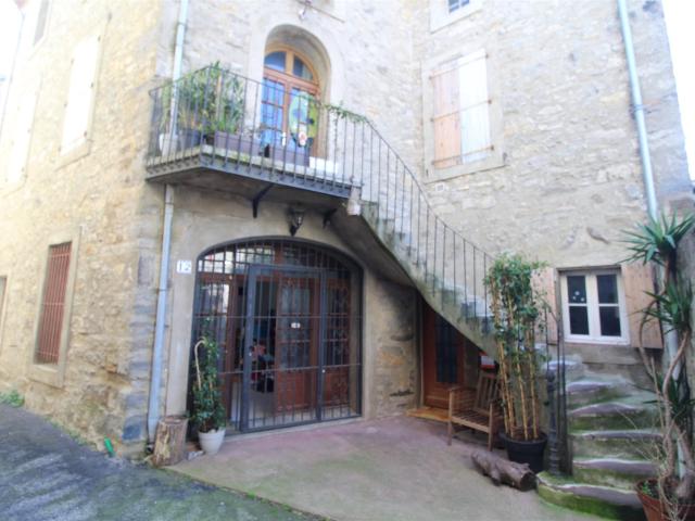 L'ancien casino de Lagrasse, mais également ce fût la galeri. 0m² Lagrasse