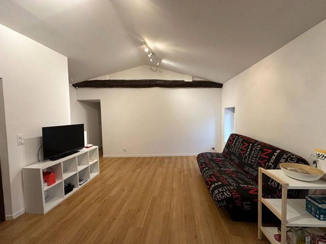LANCON PROVENCE APPARTEMENT T3 53.35 m2