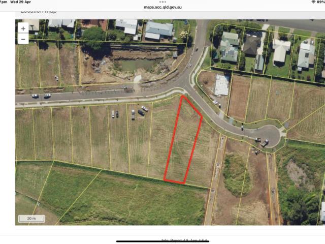 Land NAMBOUR QLD 104950445