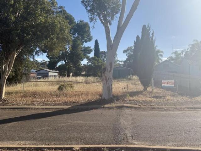 Land NORTHAM WA 105362818