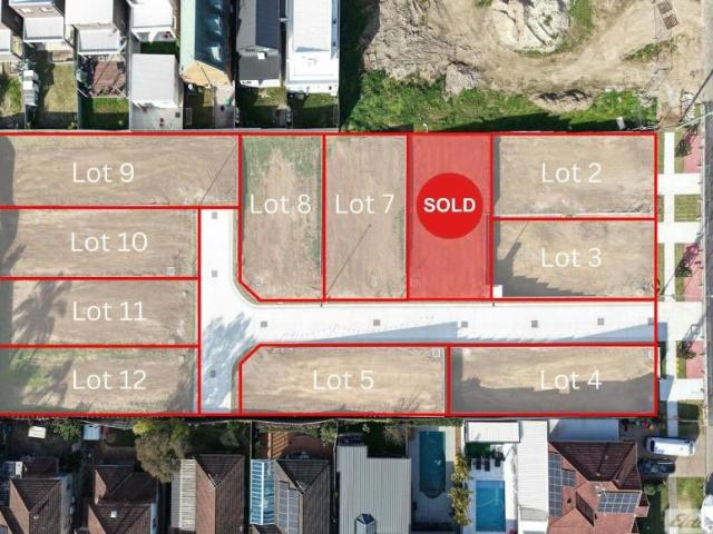 Land Casula NSW 105932989
