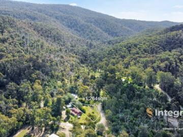 Land to rent in Victoria