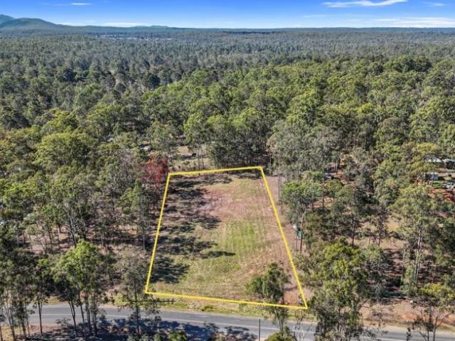 Land Glenwood, QLD 105824846