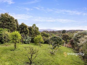 Land to rent in Victoria
