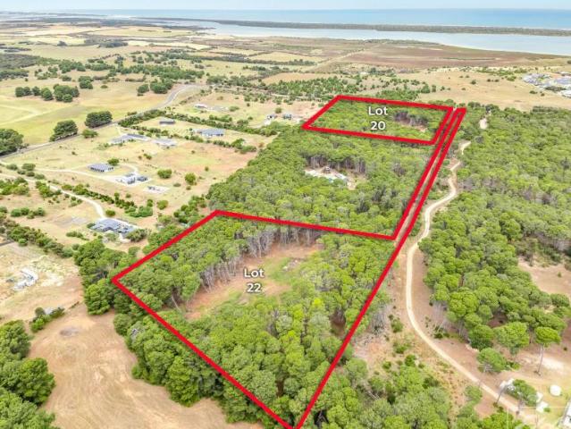Land Hindmarsh Island SA 105936671