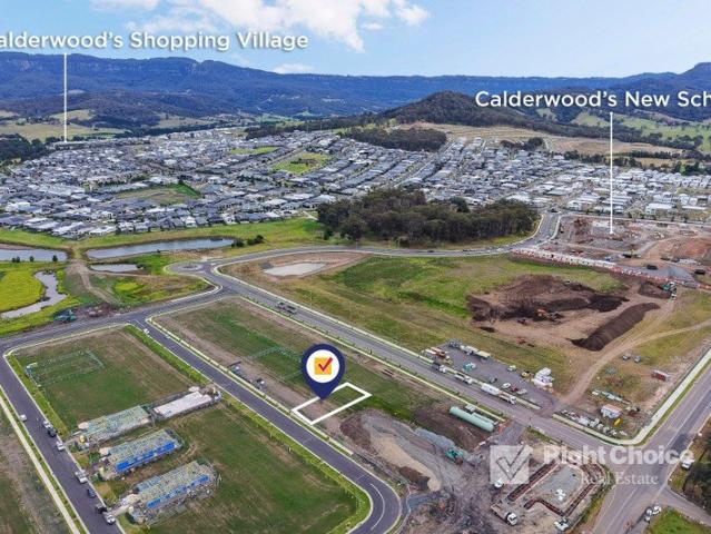 Land in Calderwood's Thriving New Community