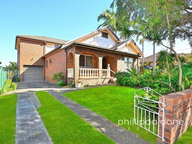 LAND, LOCATION PRIME LIVING!