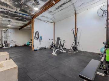 Land to rent in South Australia - Gym
