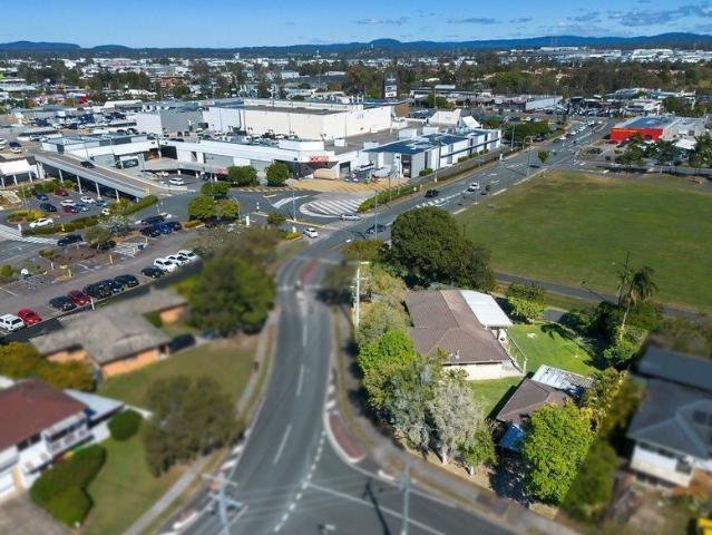 Land size 951m² Corner Block: Family Sanctuary with Development Potential